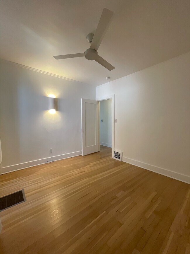 2076 Paramount Dr, Los Angeles, CA 90068 Townhome Rentals in Los