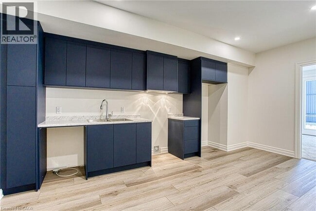 Building Photo - 7497 Marvel Dr