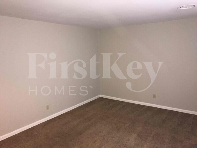 Foto del edificio - 1083 Richland Dr