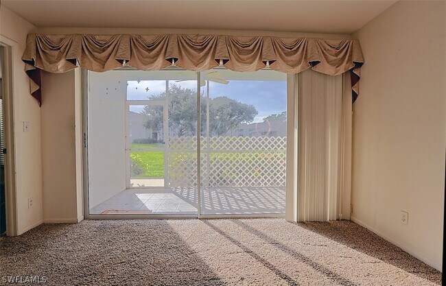 Foto del edificio - 1357 Churchill Cir