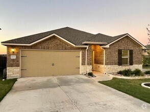 Building Photo - 1629 Dubiel Dr