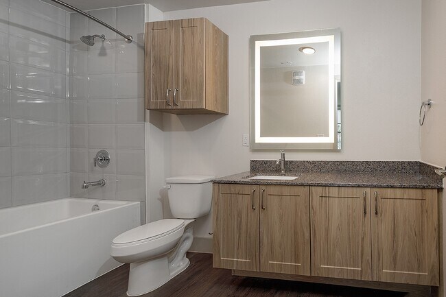 Foto del edificio - 8900 Six Pines Dr