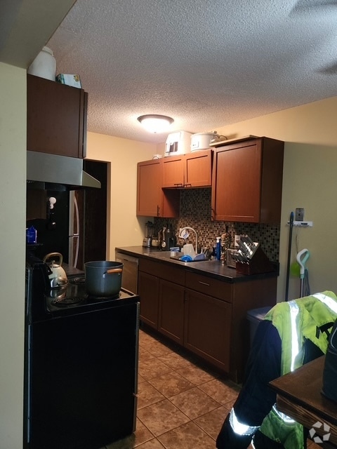 Building Photo - 936 Westbrooke Way