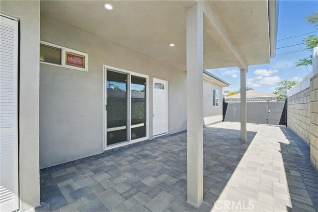 Building Photo - 8146 Vantage Ave