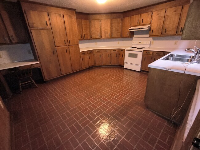 Foto del edificio - 160 Small Rd