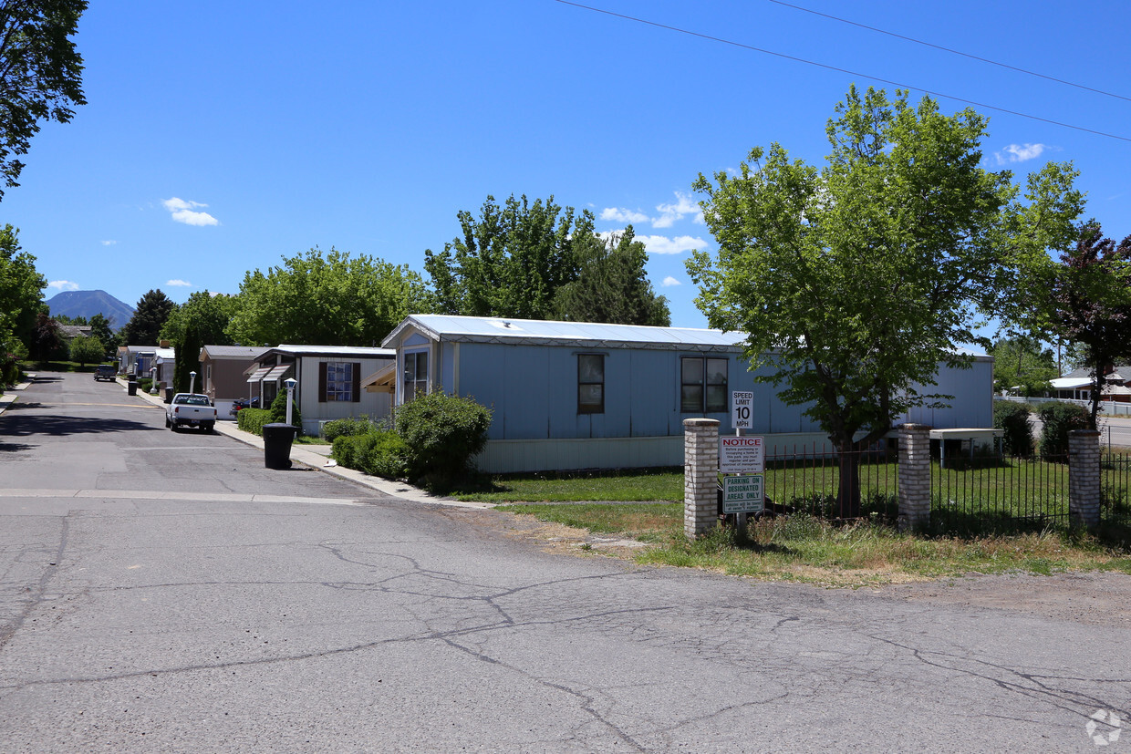 Building Photo - 1525 S 400 E