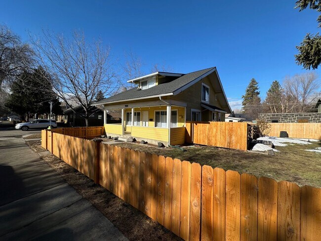 Foto del edificio - Historic Downtown Bend 2 Bed/1.5 Bath - De...