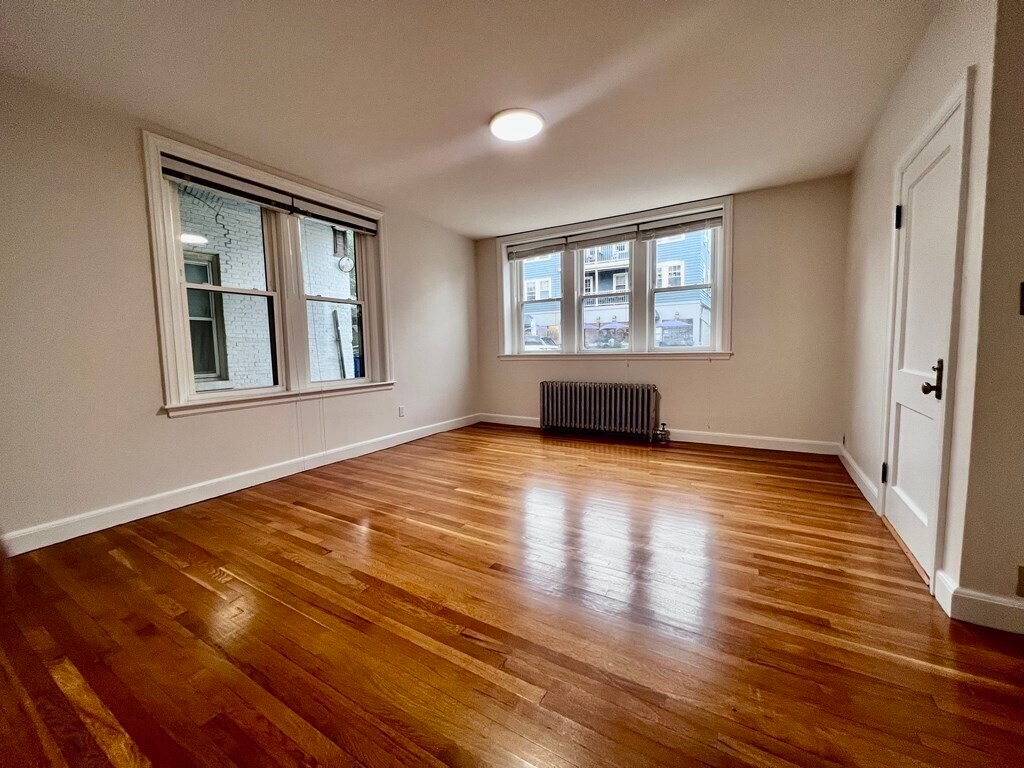Primary Photo - 281 Highland Ave
