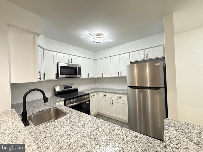 Foto del edificio - 1512 Foxmeadow Cir