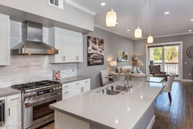 Building Photo - 2 br, 2 bath Condo - 200 Railroad Avenue