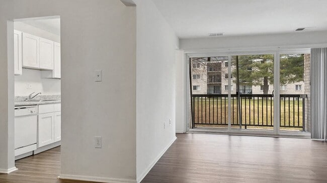 Building Photo - Oakfield Apartment Homes