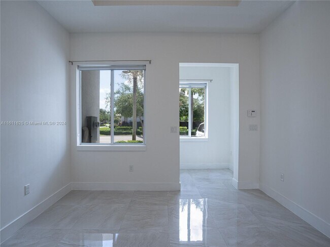 Building Photo - 17514 SW 149th Pl