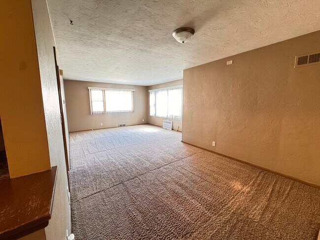 Foto del edificio - 1400 S 20th St