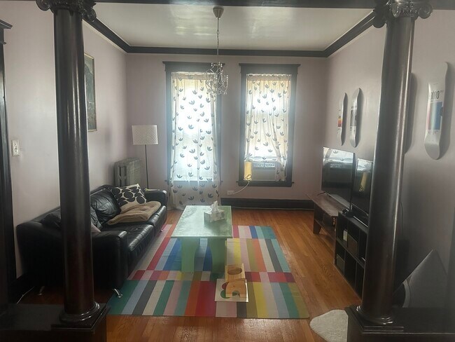 Foto del edificio - 5532 N Glenwood Ave