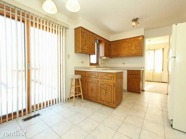Foto del edificio - 17389 Highwood Dr