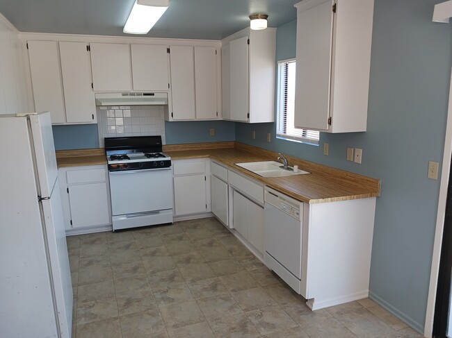 Kitchen - 6423 Ronald Drive