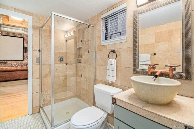 Foto del edificio - 3225 Blake St