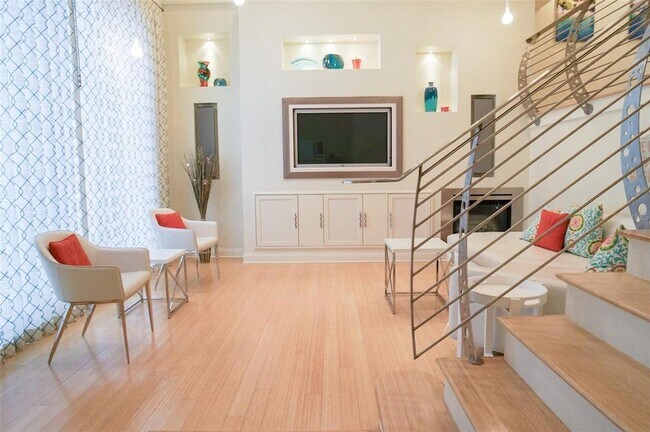 Foto del edificio - 505 Mandalay Ave