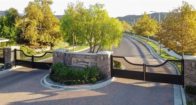 Foto del edificio - 26529 Craftsmen Ct