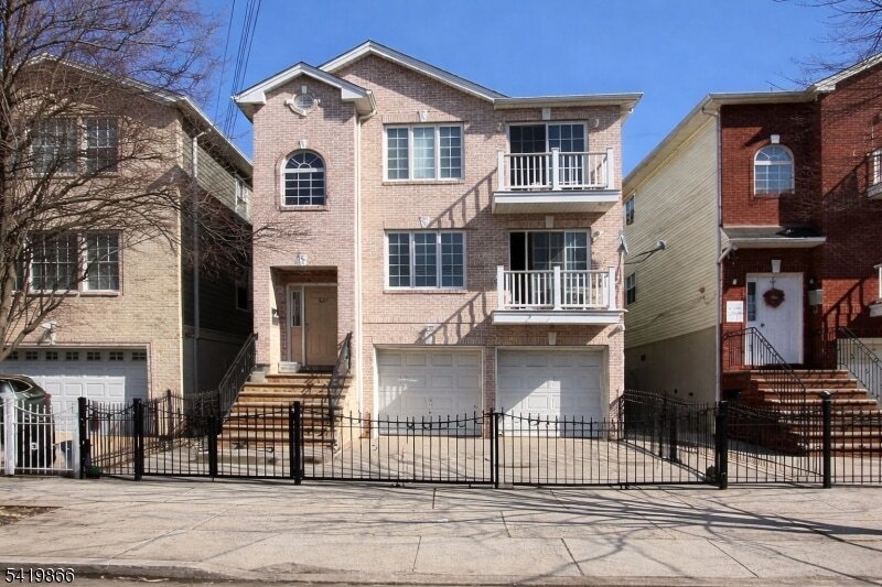 Photo - 231 N 12th Street Unit 2