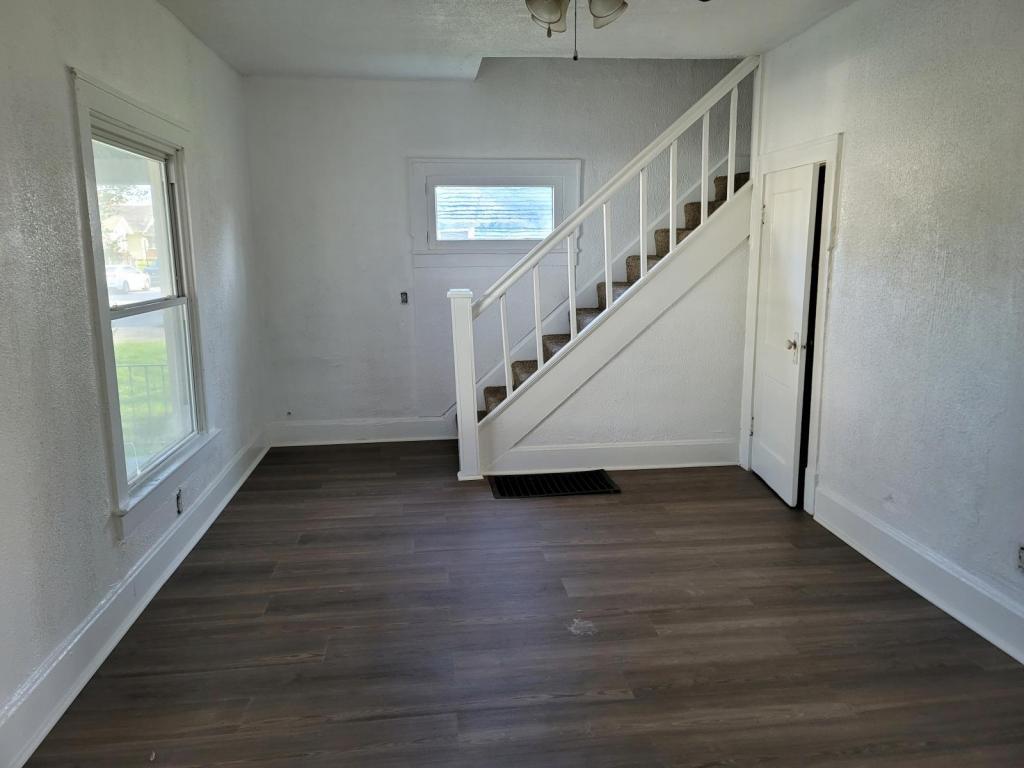 Primary Photo - 1145 Belleview PL
