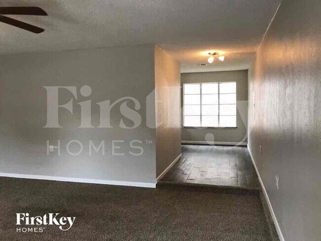 Building Photo - 1602 Geraldine Ln