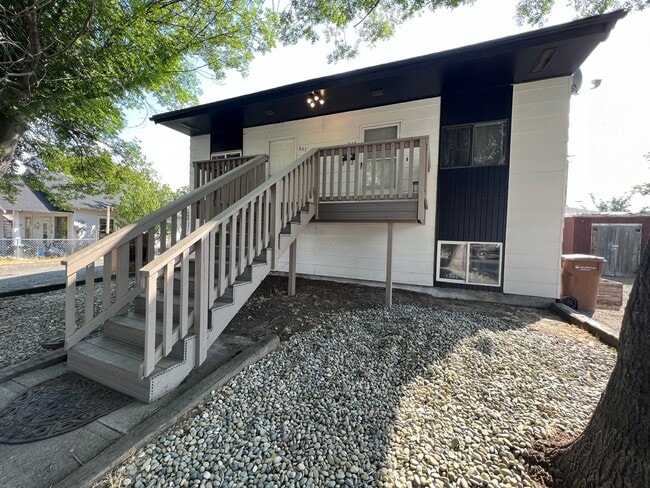 Foto del edificio - 847/849 3rd St.