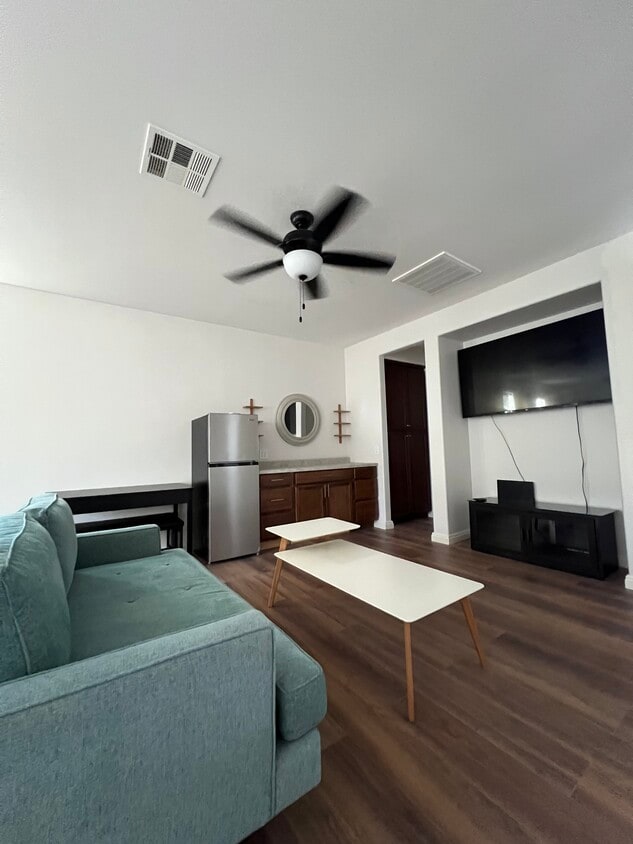 Foto principal - 3963 Ash St