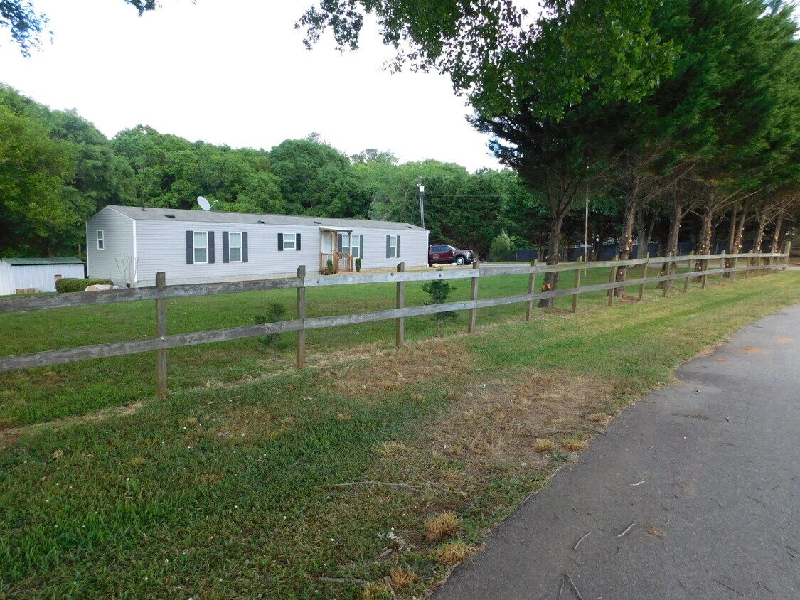 Vista frontal - 112 Donald Dr