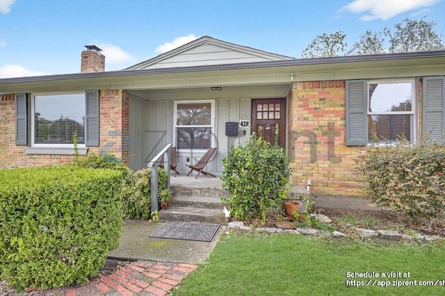 Foto del edificio - 428 Daniel St