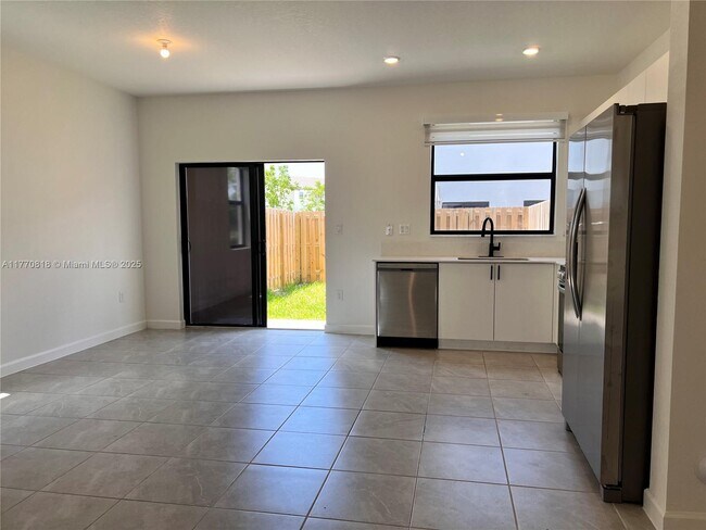 Foto del edificio - 12860 SW 232nd Ter