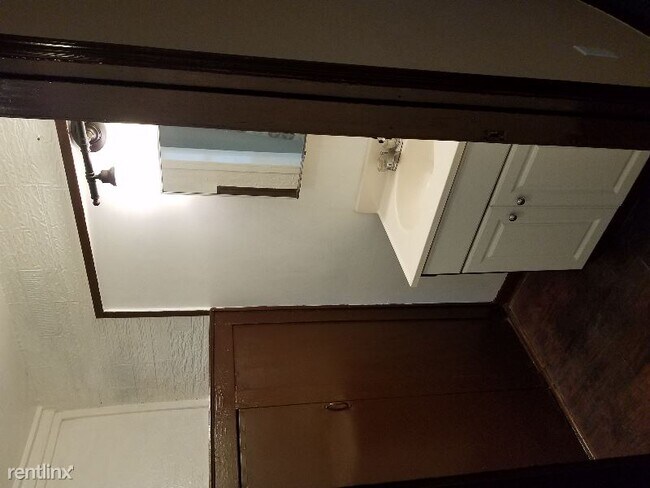 Foto del edificio - 4 br, 2 bath House - 887 Carter St