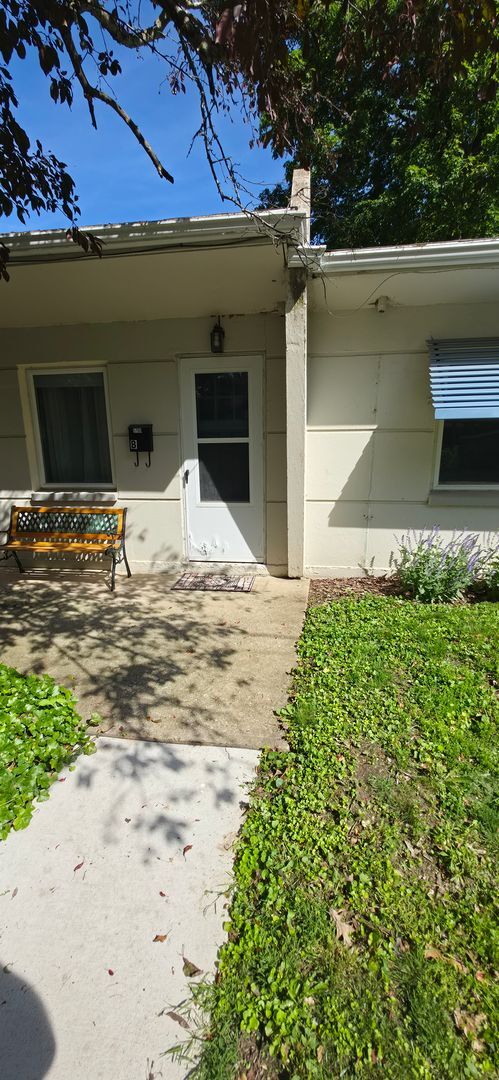 Foto del edificio - 1701 Poplar St