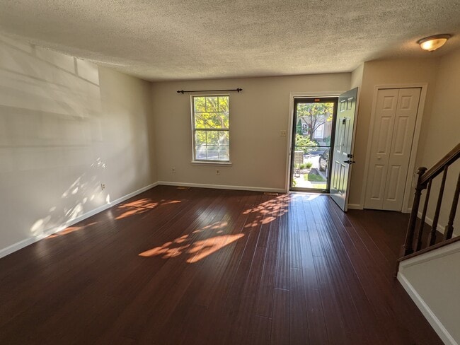 Entryway and Livingroom - 6678 Ducketts Ln