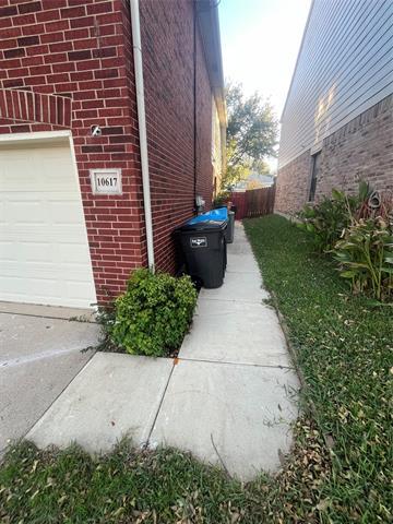 Foto del edificio - 10617 Highland Ridge Rd