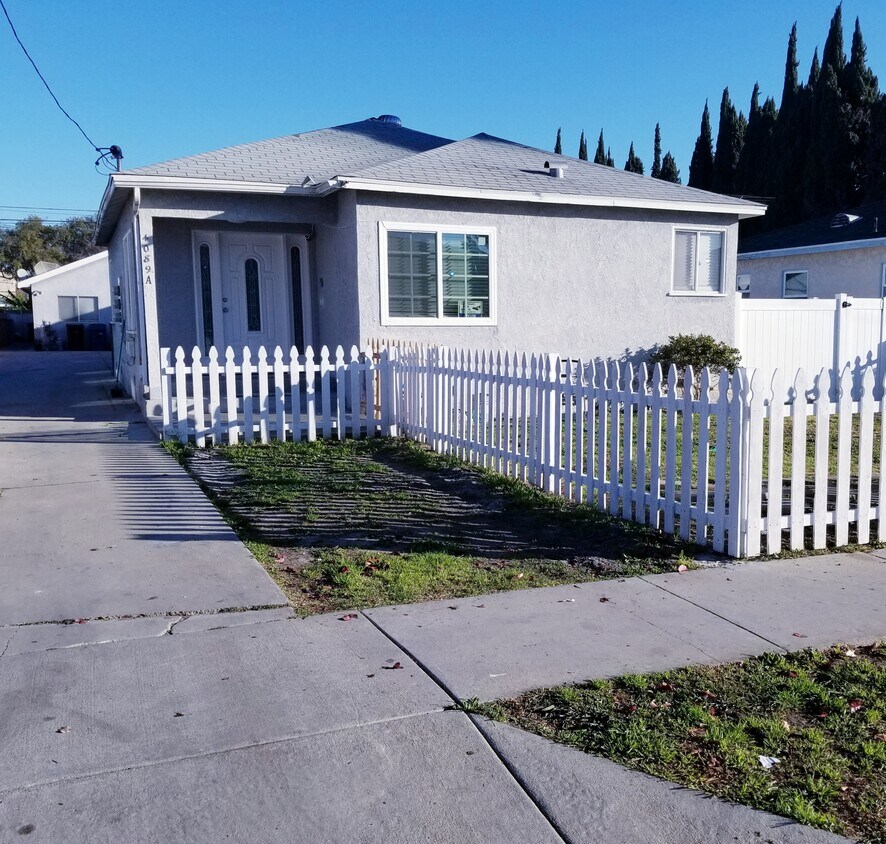4089 W 141st St, Hawthorne, CA 90250 House for Rent in Hawthorne, CA