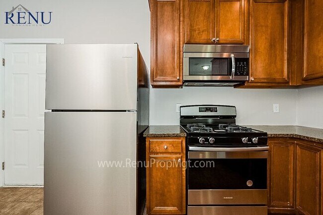 Foto del edificio - Now Available!