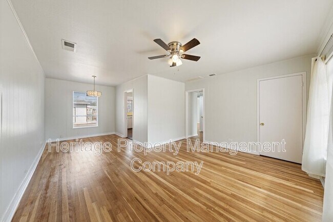 Building Photo - 815 Rittiman Rd