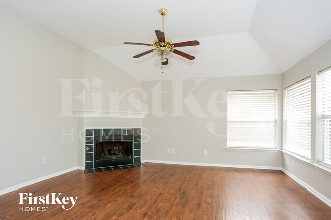 Foto del edificio - 1117 Brittany Pl