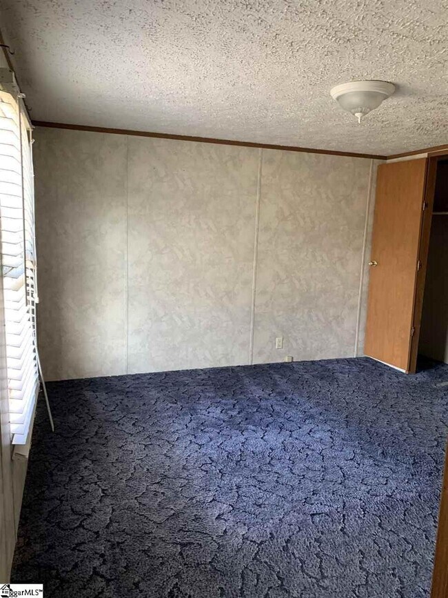 Foto del edificio - 635 Faymor Ln