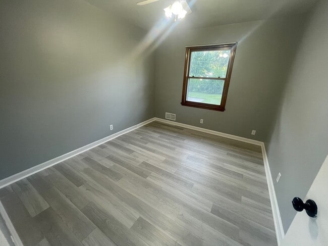 Building Photo - 2031 Shale Ln