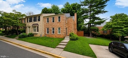 Building Photo - 11928 Shagbark Dr