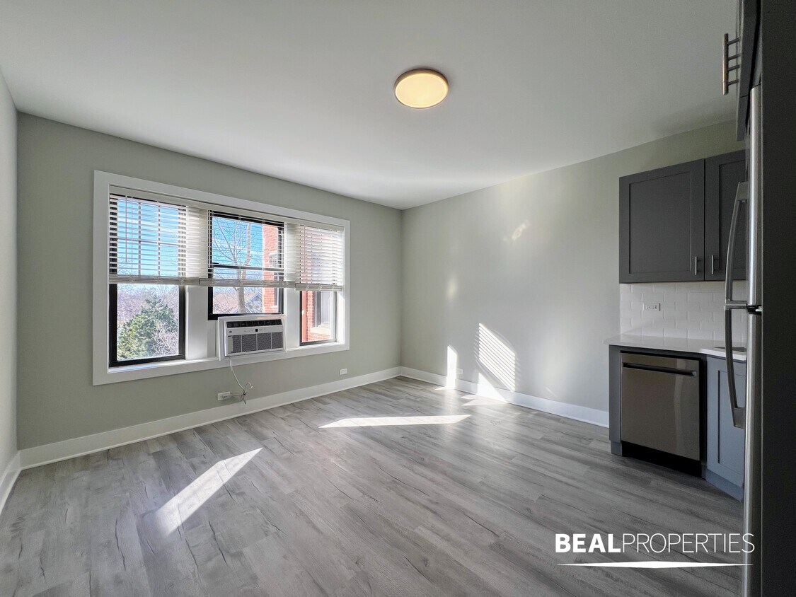 373 Hazel Ave Unit Studio, Glencoe, IL 60022 Condo for Rent in