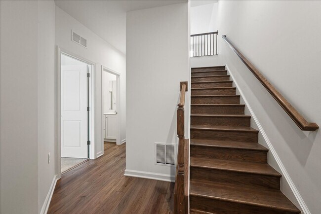 Foto del edificio - 644 Hemsworth Ln