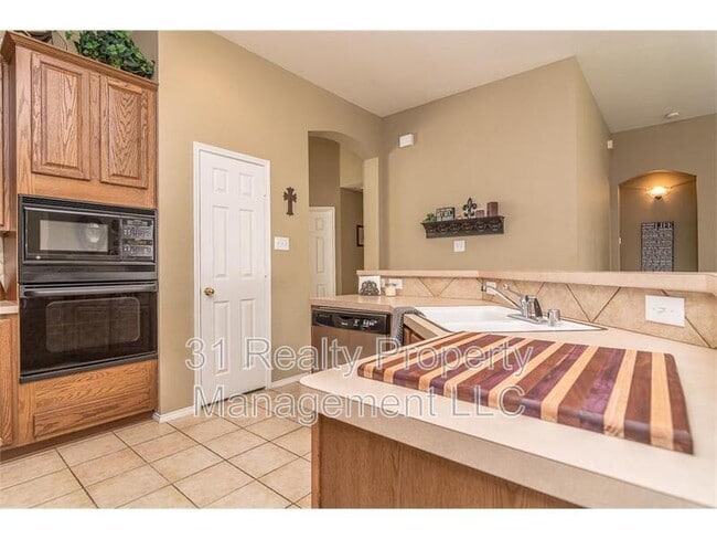 Foto del edificio - 5708 Bedford Ln