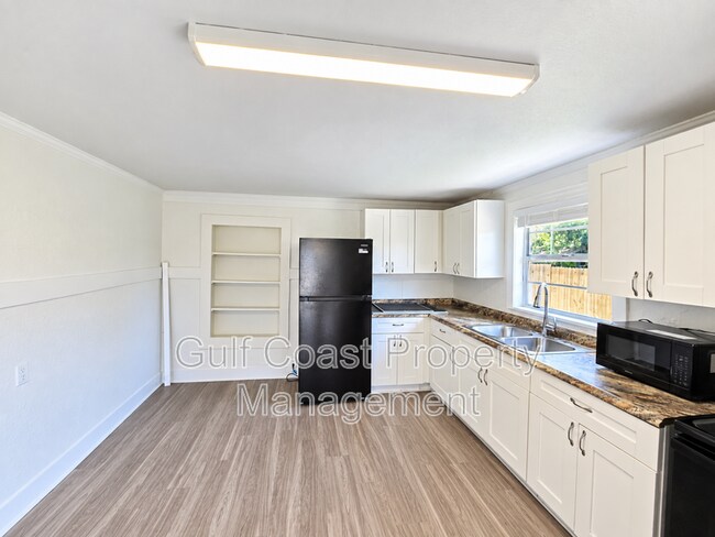 Foto del edificio - 2127 13th St W