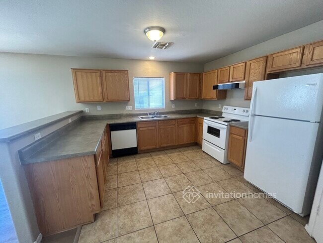 Foto del edificio - 12317 W Corrine Dr
