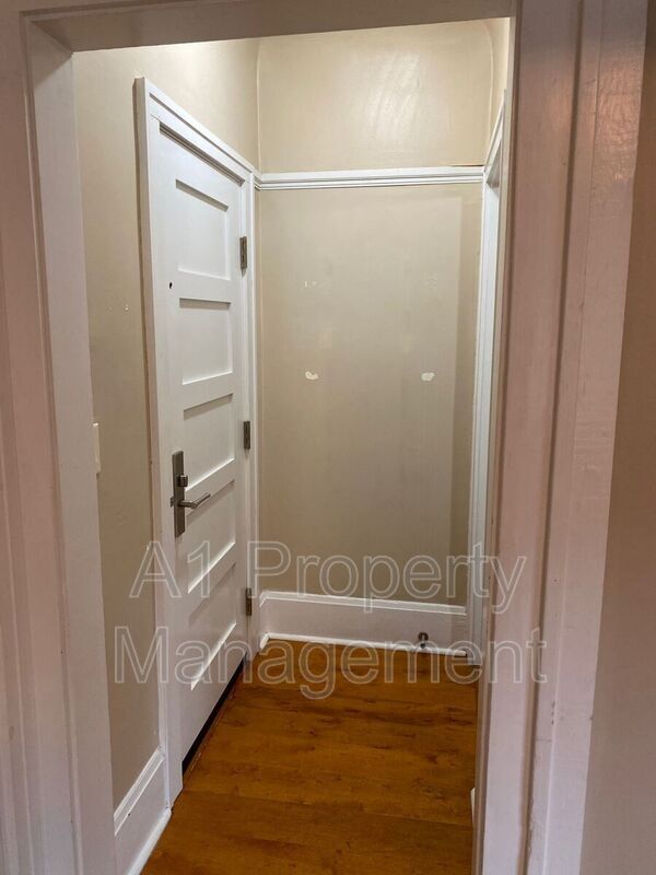 Primary Photo - 801 F St