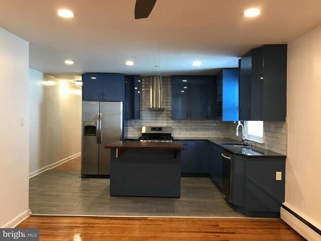 Foto del edificio - 212 Robbins St