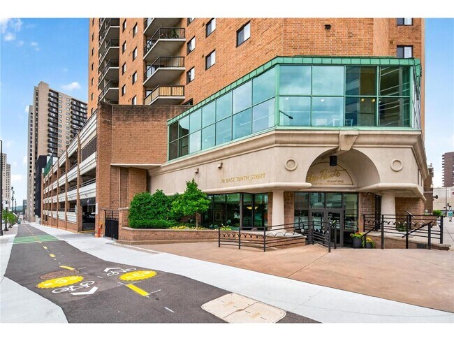 Foto del edificio - 78 10th St E